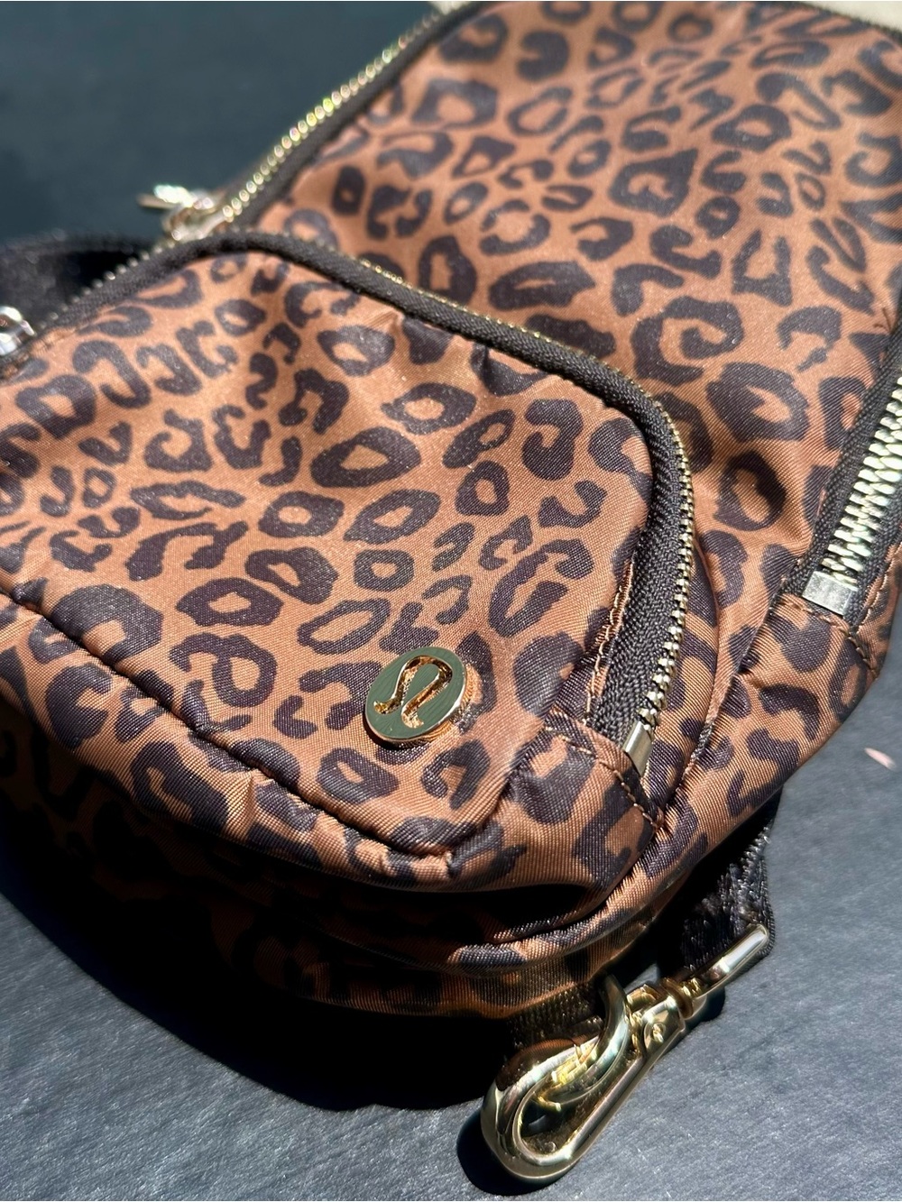 lululemon athletica Everywhere Small Sling Bag 2L  Leopard Print Gold Hardware